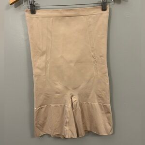 SPANX Cream High-Waisted Mid Thigh Shorts XL